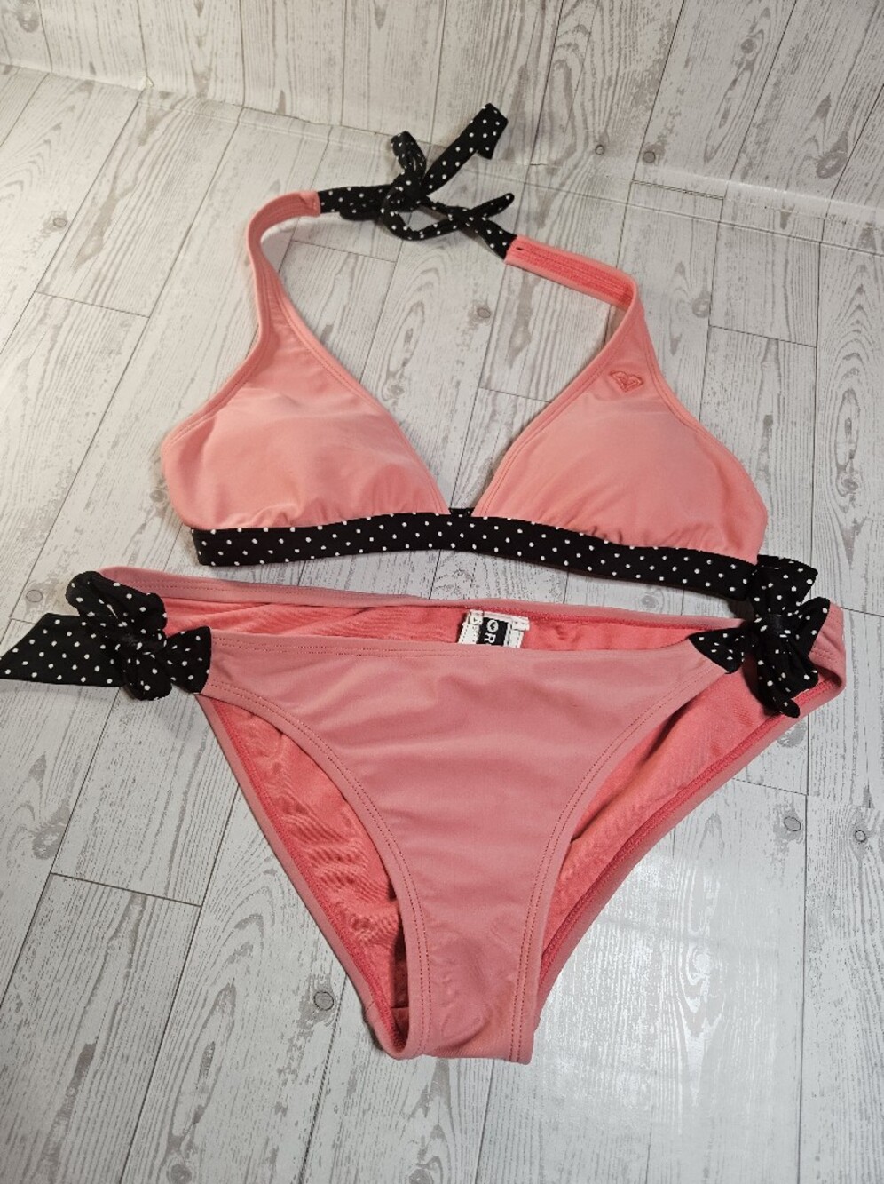 Roxy Womens Medium Bikini Swimsuit 2 Piece Pink Ties Vneck Swimwear Polka-dot